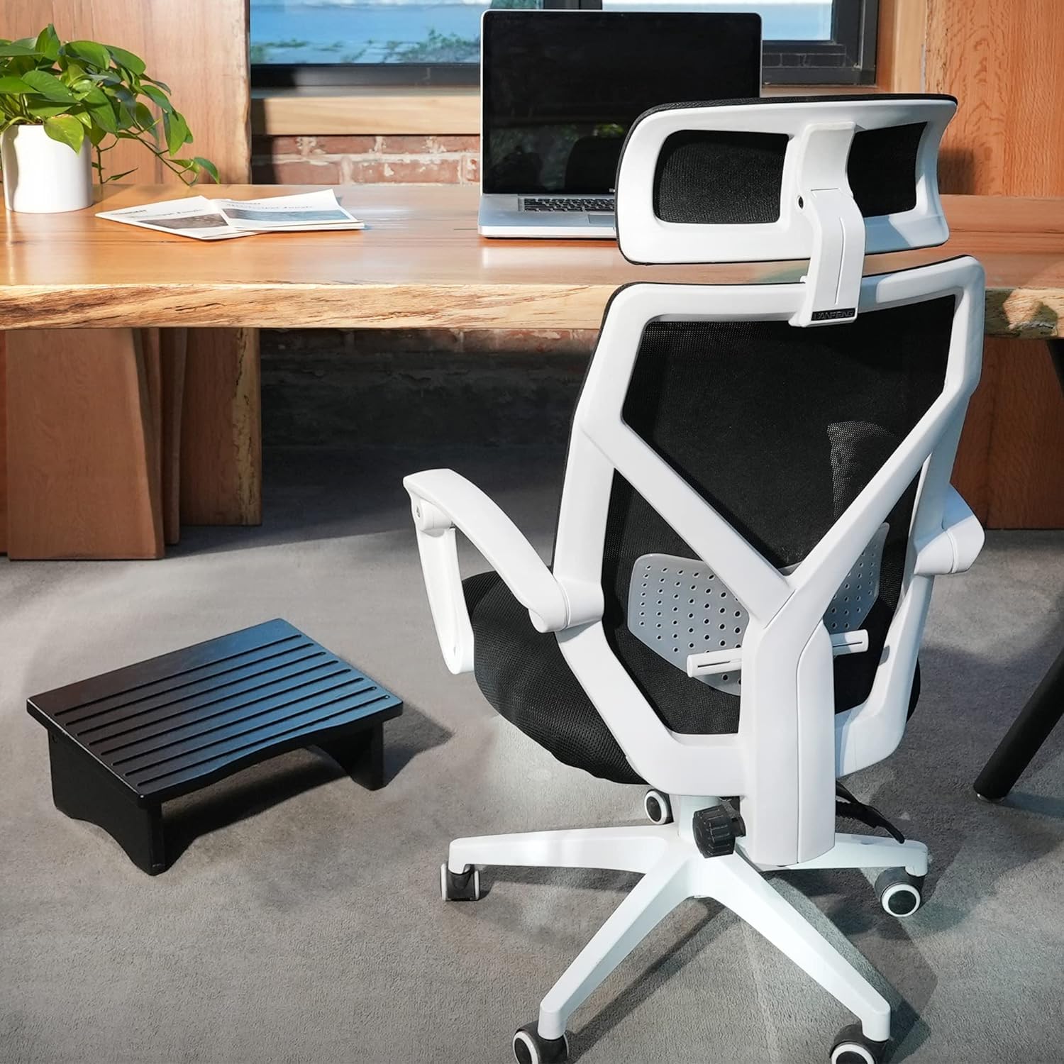ODEJIA Ergonomic Wood Footrest - Non - Slip Slanted Top for Office/Desk - ODEJIA Footstool