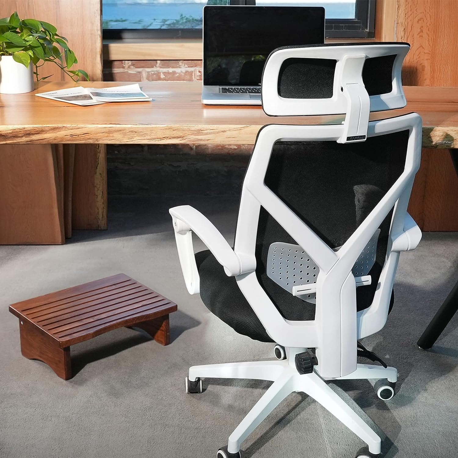 ODEJIA Ergonomic Wood Footrest - Non - Slip Slanted Top for Office/Desk - ODEJIA Footstool