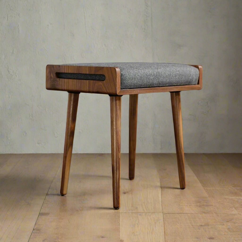 ODEJIA Solid Sheesham Wood Stool – Stylish Makeup Bench